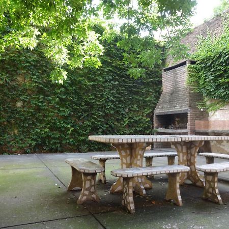 Amplio Dpto Con Jardin En El Centro De La Ciudad Appartamento Rosario Esterno foto